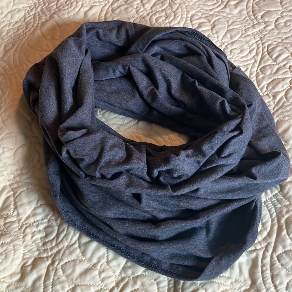 Nursing infinity scarf